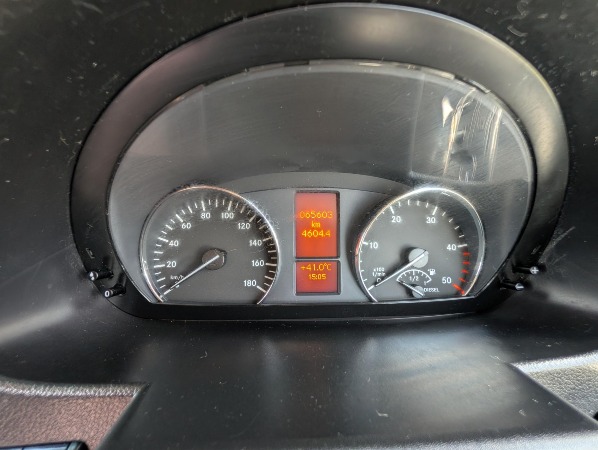 PXL_20260204_040638842