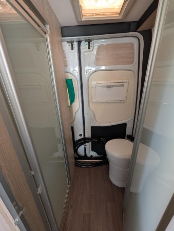 PXL_20260204_040845626