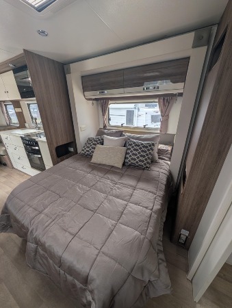 PXL_20260317_041312637