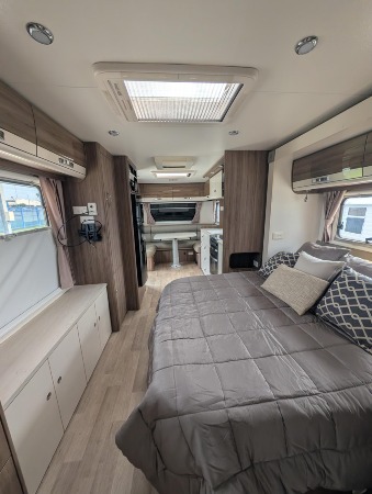 PXL_20260317_041328860